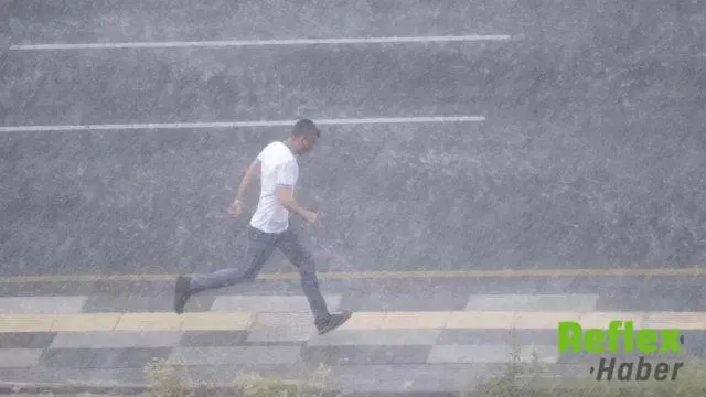 İ̇stanbul’da 16 Ekim Cuma İ̇çin Okul Tatili Kararı Var Mı?