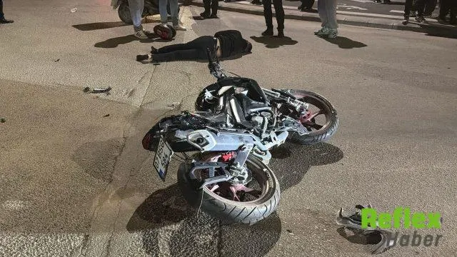 Eskişehir’de Kavşakta Çarpışan Motosikletlerde İ̇ki Sürücü Ağır Yaralandı