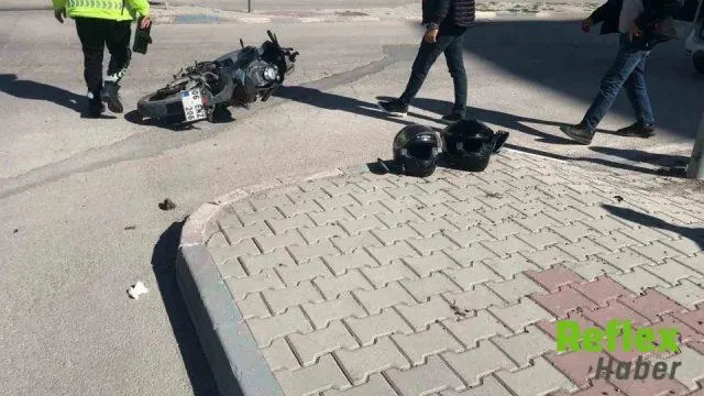 Ereğli’de Suv İ̇le Motosiklet Çarpıştı: 2 Yaralı