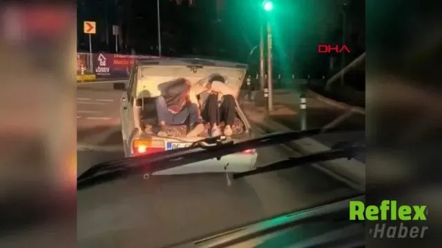 Küçükçekmece'de İ̇ki Çocuğun Tehlikeli Yolculuğu Kamerada