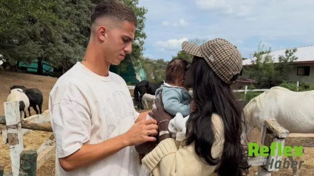 Bertuğ Yıldırım ve Oriana Correia Gomes'ten aile pozu