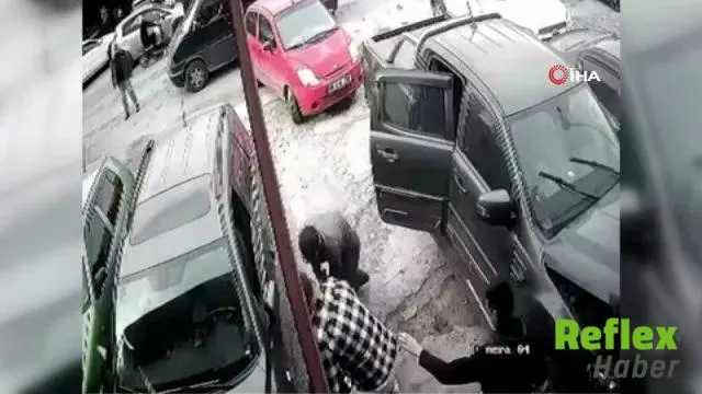 Kayseri'de Oto Tamircisindeki Silahlı Kavga Kamerada: 1'i Ağır 3 Yaralı