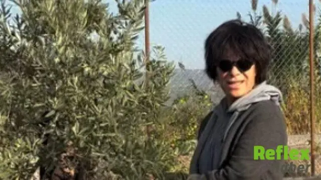 Filiz Taçbaş Aliağa’daki Çiftliğinde Zeytin Hasadına Başladı