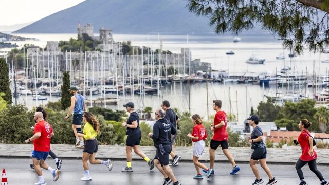 Yeni araştırma: Uzun yürüyüşler kalp sağlığına iyi geliyor
