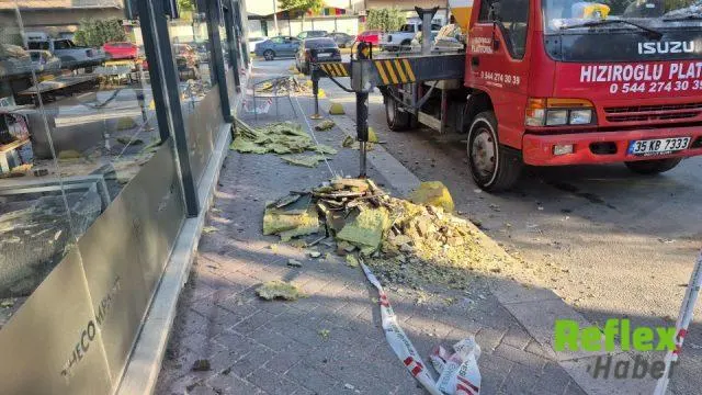 Eskişehir’de Kahve Dükkanının Üzerine Bina Parçaları Düştü
