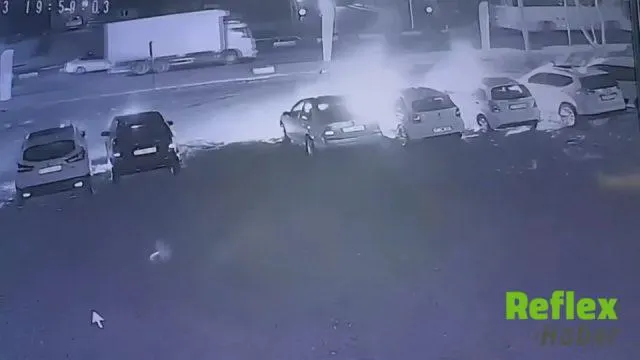 Antalya'da Serik İ̇lçesinde Oto Galeride 6 Araç Kundaklandı