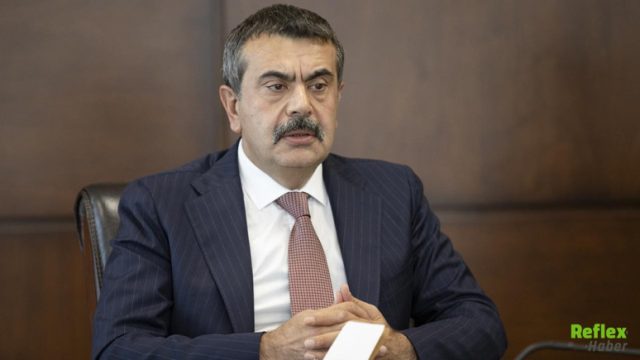 Yusuf Tekin İstifa mı Etti? Neden?