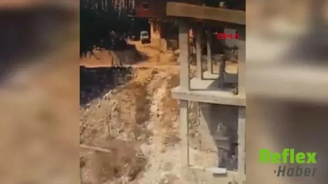 İnşaatta yatan köpeğe sopayla şiddet uyguladı | VİDEO İZLE