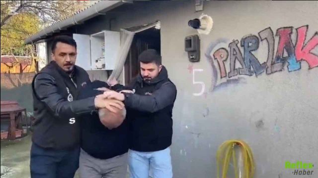 Zeytinburnu’nda Silahlı Saldırı: Eşini Ve Kızını Öldürdü