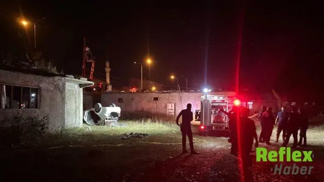 Ağrı'da otomobil şarampole devrildi: Sürücü yaralandı