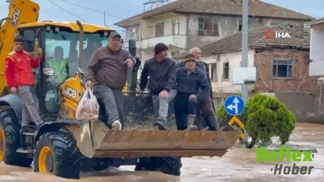 Karasu'da Darıçayırı Mahallesi'ni Beş Ayda Dördüncü Kez Su Bastı
