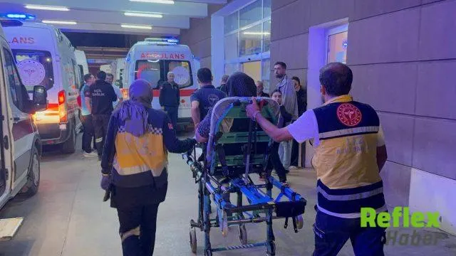 Adıyaman'da Tarım İ̇şçilerini Taşıyan Minibüs Kazaya Karıştı: 15 Yaralı